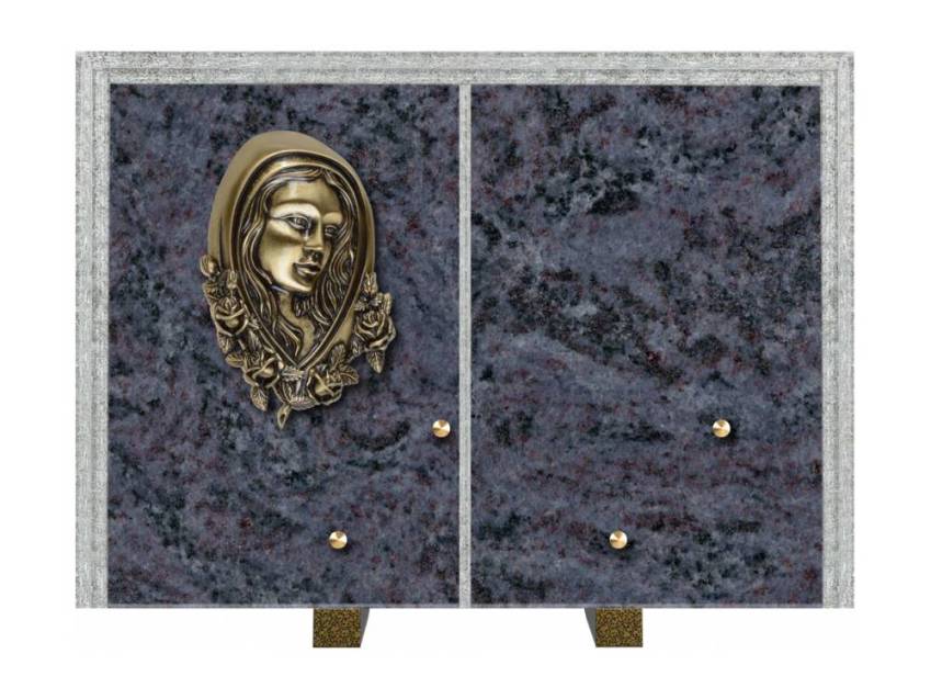 Nexiuma grave plaque