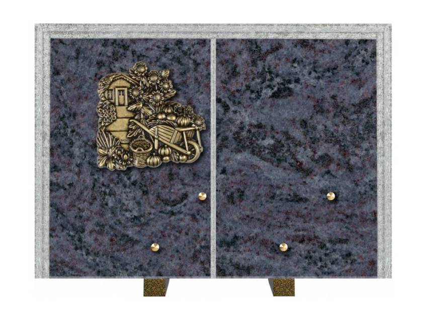 Nexiuma grave plaque