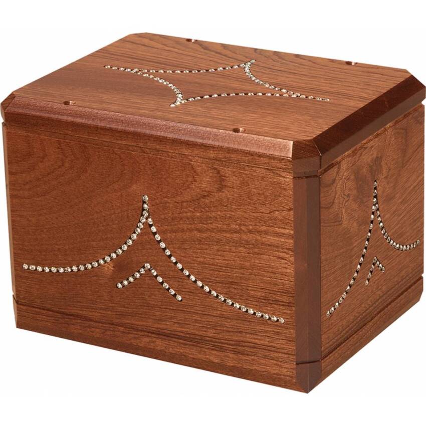 Sensitive 5 litre wooden urn.